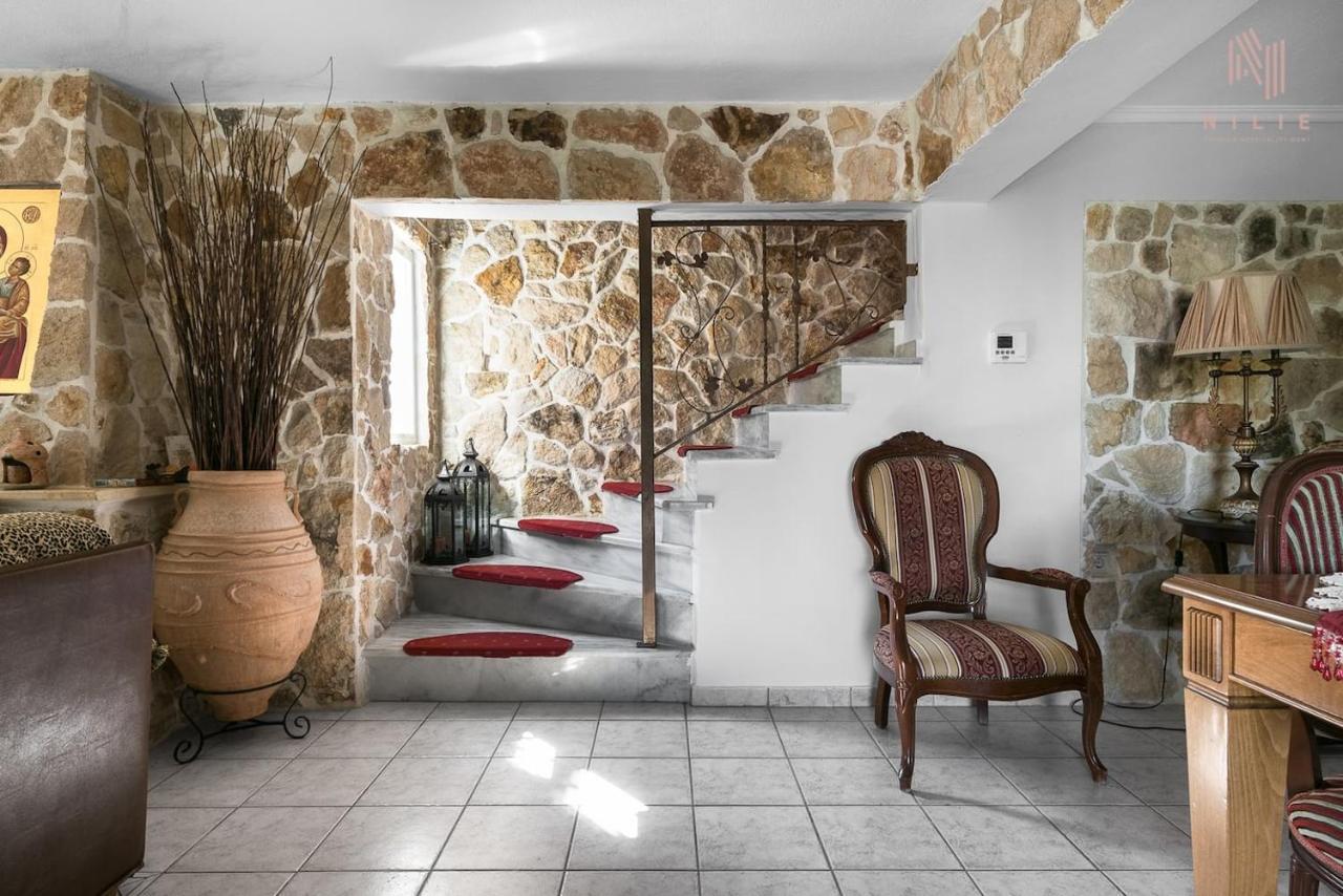 Roadhouse, Nilie Hospitality Mgmt Villa Flogita Buitenkant foto